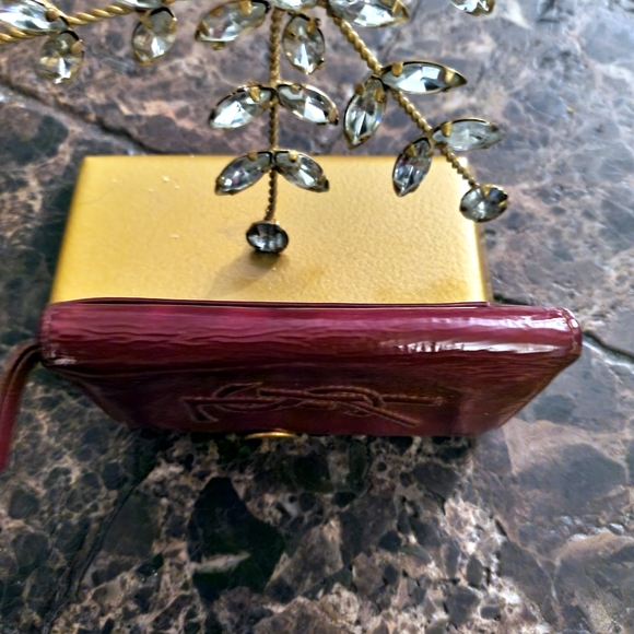 Yves Saint Laurent San Lorenzo Burgundy Patent Leather small  Bifold Wallet - Picture 11 of 11